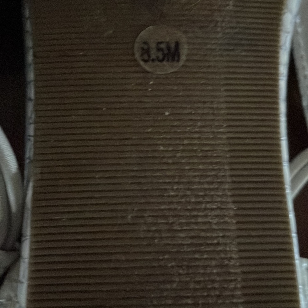 Sandals - Picture 3 of 3